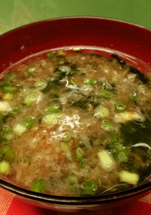 注ぐだけ！塩麹でわかめのすまし汁♪-レシピのメイン写真
