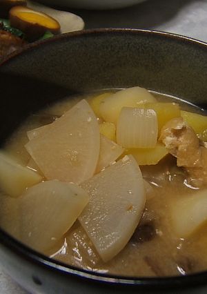 【低脂質】根菜たっぷり味噌汁-レシピのメイン写真