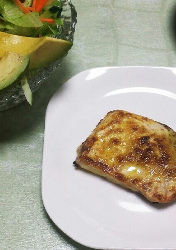 簡単♪美味しい！めかじきのカレーマヨ焼き-レシピのメイン写真