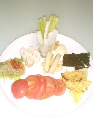 おつまみフェス!〆は餃子の皮でトマトピザ-レシピのメイン写真