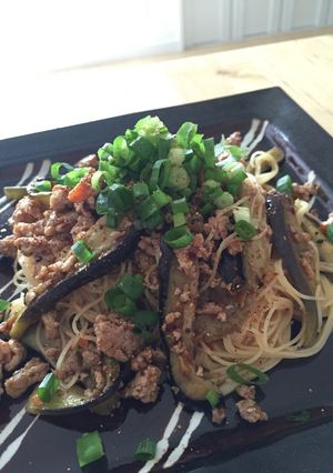 食べるラー油で麻婆茄子風ピリ辛冷製パスタ-レシピのメイン写真