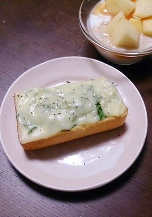 イタリアンパセリたっぷり☆チーズトースト-レシピのメイン写真