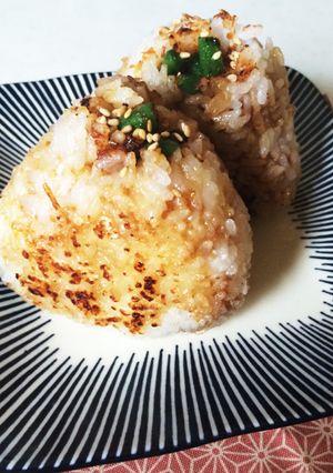 ピリッとインゲン・大葉入り焼きおにぎり-レシピのメイン写真