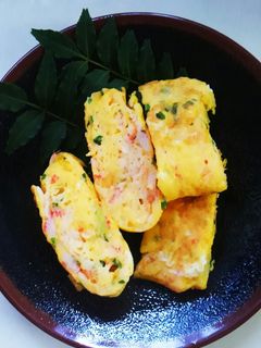 簡単ずぼらな卵焼き* カニカマねぎ入り☆-レシピのメイン写真