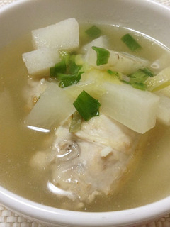 鶏手羽元と大根と山芋のあっさり中華スープ-レシピのメイン写真