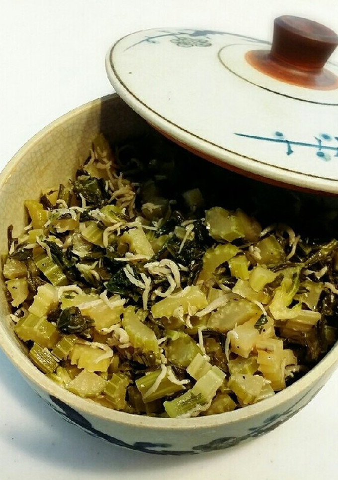 セロリとしらすの炒め物-レシピのメイン写真