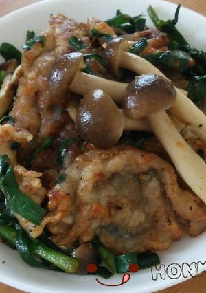 カリカリ豚ロースしゃぶしゃぶ肉ニラ炒め☺-レシピのメイン写真