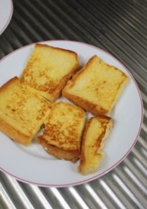 食パンで簡単！フレンチトースト風？おやつ-レシピのメイン写真