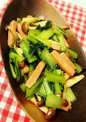 もう一品！小松菜とスパムの炒め物-レシピのメイン写真