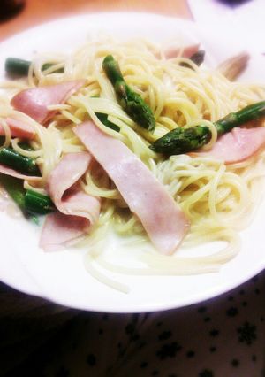 牛乳で作るアスパラとハムのパスタ-レシピのメイン写真