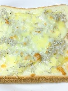 カルシウムたっぷり☆しらすチーズトースト-レシピのメイン写真