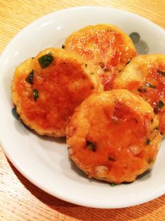 お弁当やおつまみに。*豆腐つくねバーグ-レシピのメイン写真