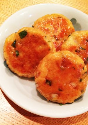 お弁当やおつまみに。*豆腐つくねバーグ-レシピのメイン写真