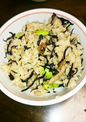 キノコとﾋｼﾞｷの炊き込みご飯-レシピのメイン写真