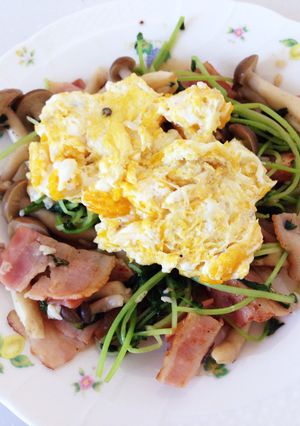 豆苗の塩麹炒め-レシピのメイン写真