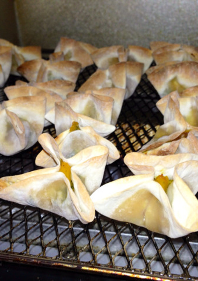 餃子の皮で簡単かぼちゃパイ♪-レシピのメイン写真