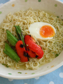 グリル野菜乗せ冷やしぶっかけ塩らーめん-レシピのメイン写真