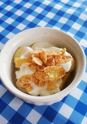 バナナにヨーグルトとコーンフレーク☆-レシピのメイン写真