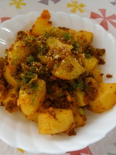 じゃがいもとお肉のケチャップ炒め煮-レシピのメイン写真