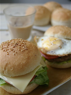 自家製バンズのハンバーガー-レシピのメイン写真