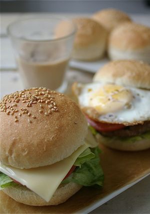 自家製バンズのハンバーガー-レシピのメイン写真