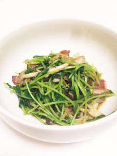 豆苗とシメジのカレー炒め-レシピのメイン写真