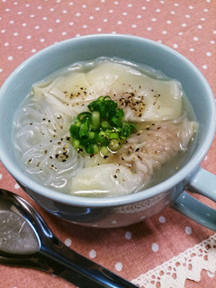 ぷるぷるワンタンのスープ春雨-レシピのメイン写真