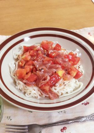 糖質0g麺でトマトと生ハムの冷製パスタ風-レシピのメイン写真