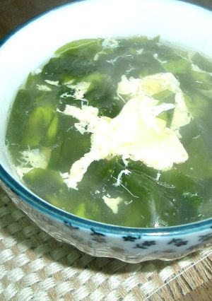 ふわっふわ！たまごのわかめスープ-レシピのメイン写真
