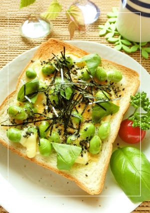 枝豆×チーズの海苔*バジルトースト-レシピのメイン写真