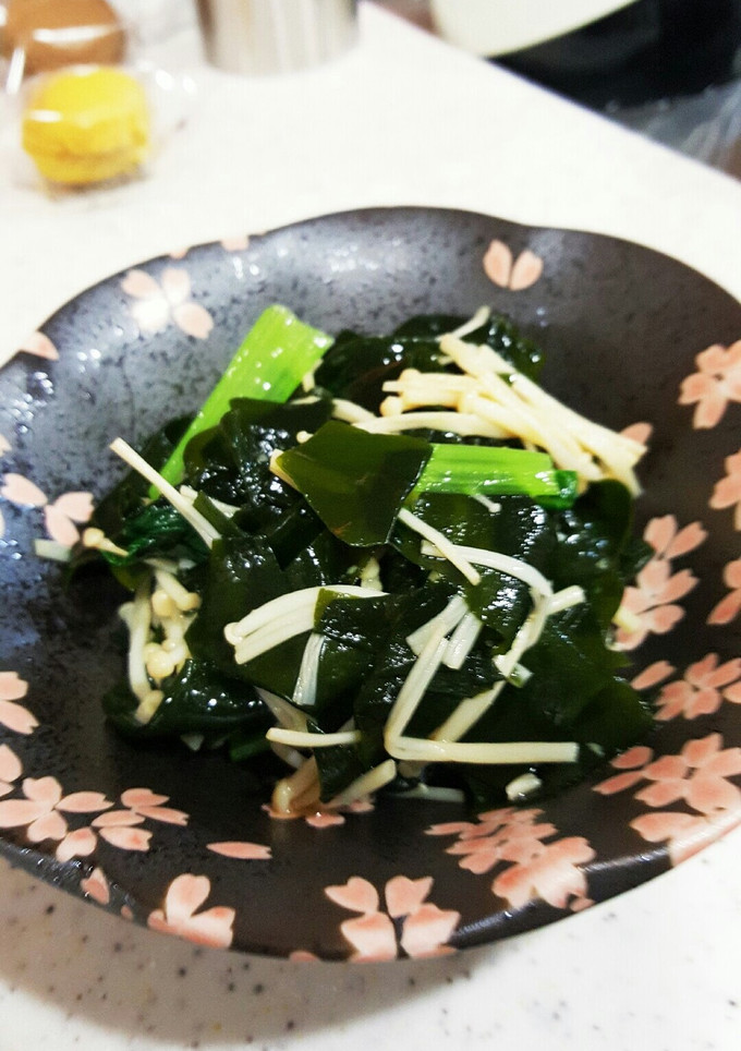 簡単副菜！ワカメのめんつゆ生姜和え-レシピのメイン写真