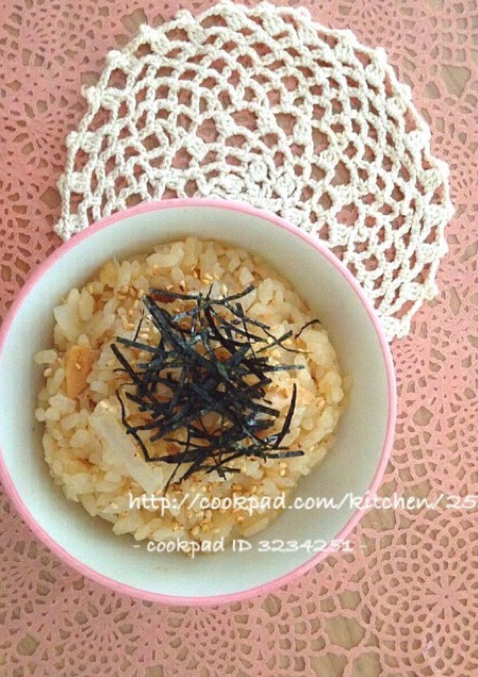 麺つゆだけ！ツナと玉ねぎの炊き込みごはん-レシピのメイン写真