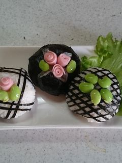 デコおにぎり・魚肉ソーセージ-レシピのメイン写真
