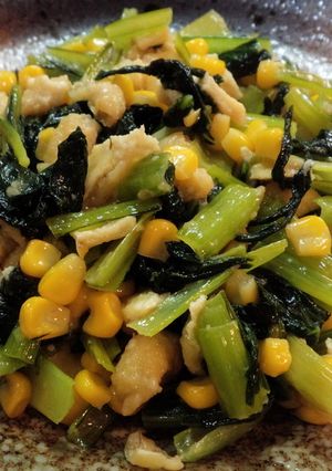 マーガリンで♪小松菜とコーンの甘味噌炒め-レシピのメイン写真