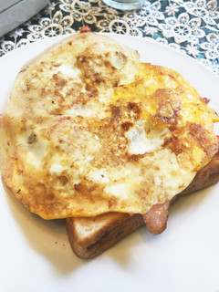 ウインナーとパプリカのエッグトースト-レシピのメイン写真