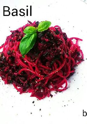 ビーツ×バジルのレッドパスタ(簡単に)♪-レシピのメイン写真