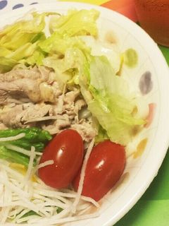 簡単★三人前600円✩ごましゃぶ冷うどん-レシピのメイン写真