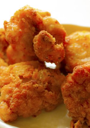 カリカリジューシーに揚がる！鶏の唐揚げ-レシピのメイン写真