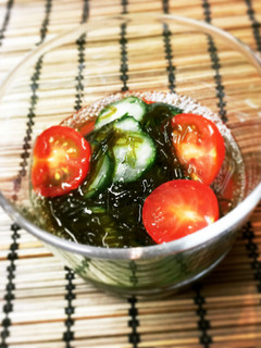 もずく酢にトマト-レシピのメイン写真