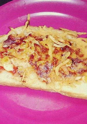 チーズカリカリ！簡単冷凍食パンピザ♪-レシピのメイン写真