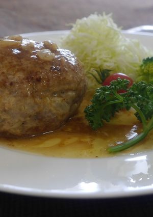 ブタちゃんハンバーグ-レシピのメイン写真