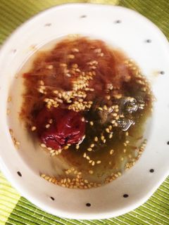 朝ごはんに〜楽ラク!梅干し入りお吸い物-レシピのメイン写真
