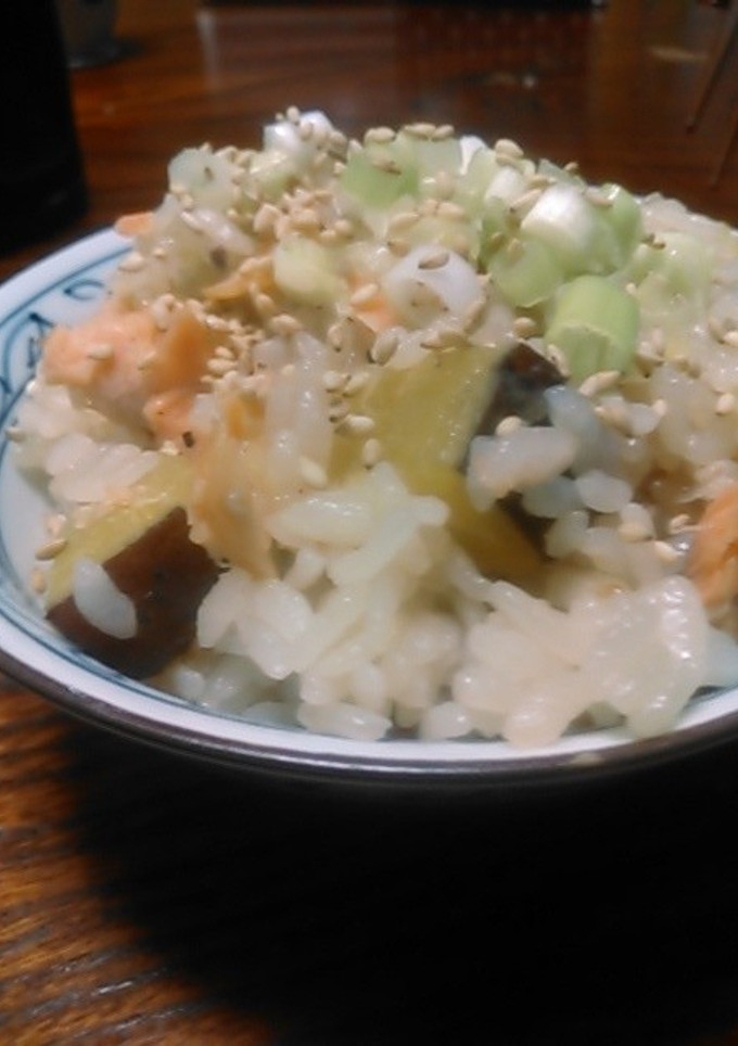 鮭とさつま芋の炊き込みご飯-レシピのメイン写真