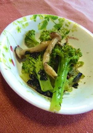 ブロッコリーとシメジの海苔和え-レシピのメイン写真