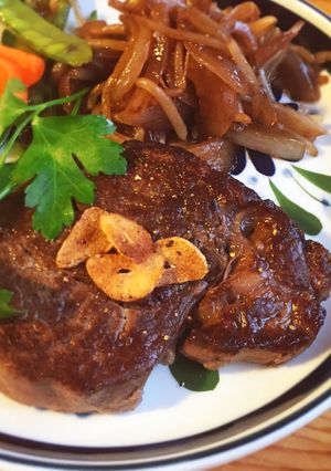 ステーキの焼き方と野菜の付け合わせ-レシピのメイン写真
