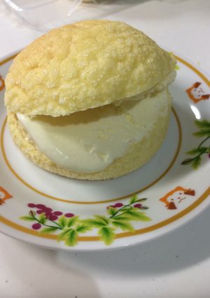 ♪挟むだけで簡単メロンパンアイス♪-レシピのメイン写真