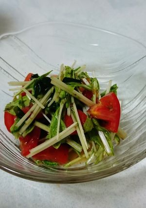 わかめと水菜とトマトのサラダ-レシピのメイン写真