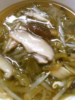 簡単!ニラと もやしピーマンの中華スープ-レシピのメイン写真