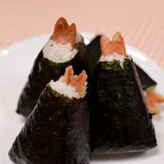 รูปของ 旨いっ♪天むす風魚肉ソーセージのおにぎり