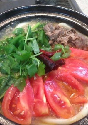 肉とトマトの辛々スタミナうどん-レシピのメイン写真
